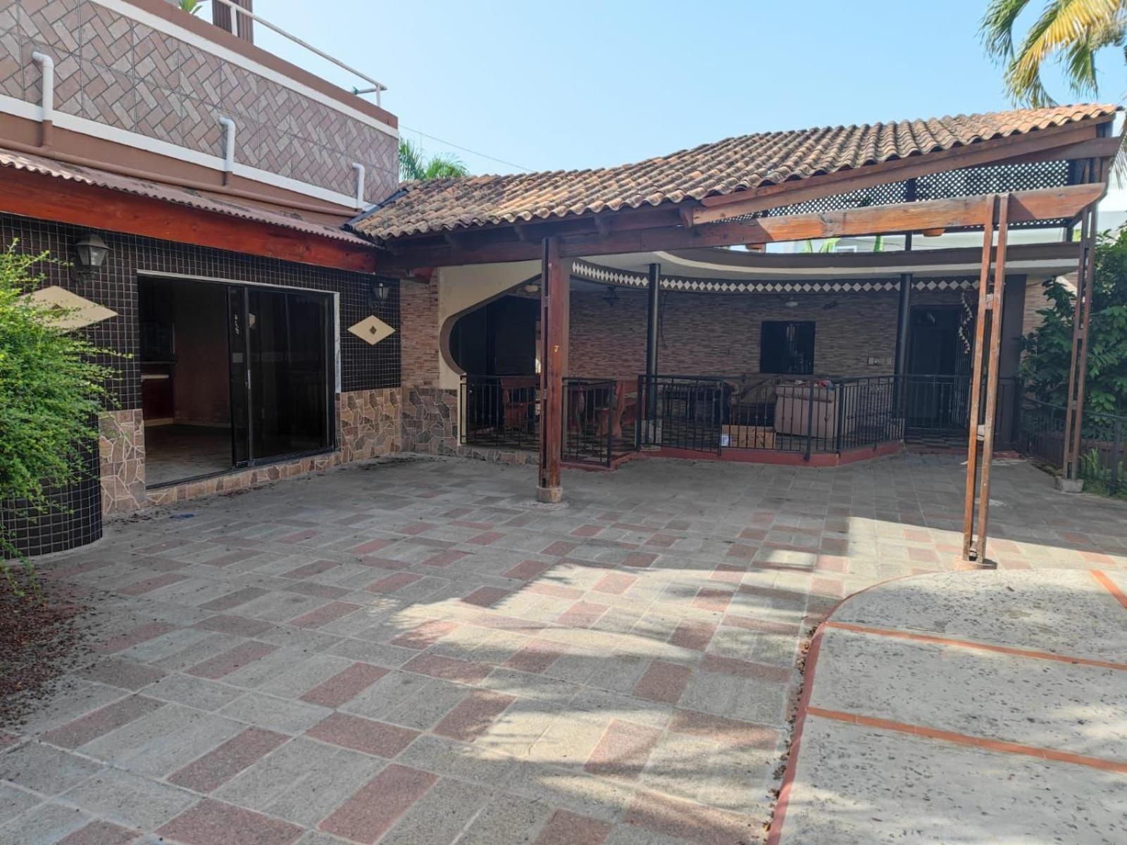 בוקה צ'יקה Hotel Villa Capri מראה חיצוני תמונה
