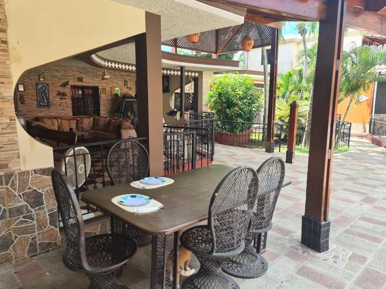 בוקה צ'יקה Hotel Villa Capri מראה חיצוני תמונה