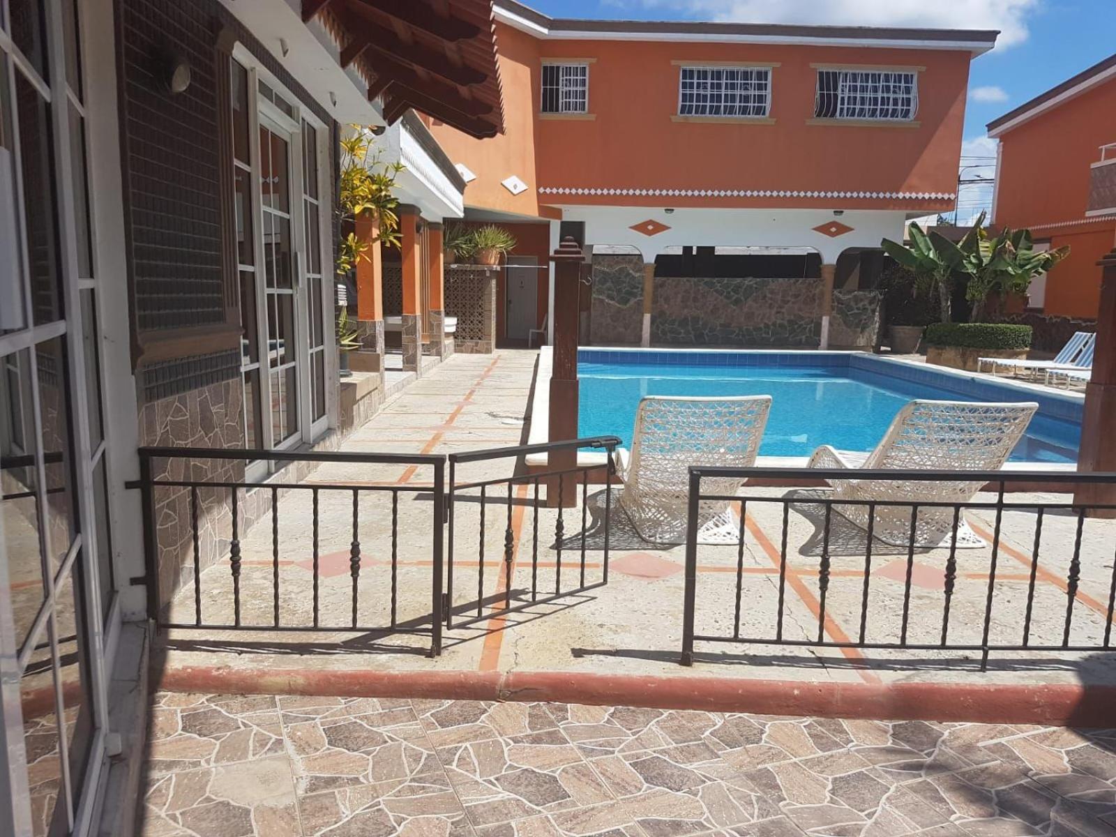 בוקה צ'יקה Hotel Villa Capri מראה חיצוני תמונה