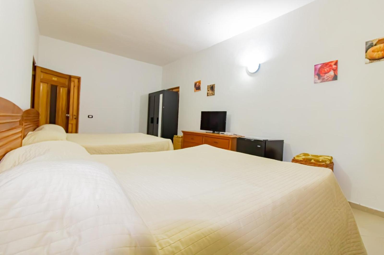 בוקה צ'יקה Hotel Villa Capri מראה חיצוני תמונה