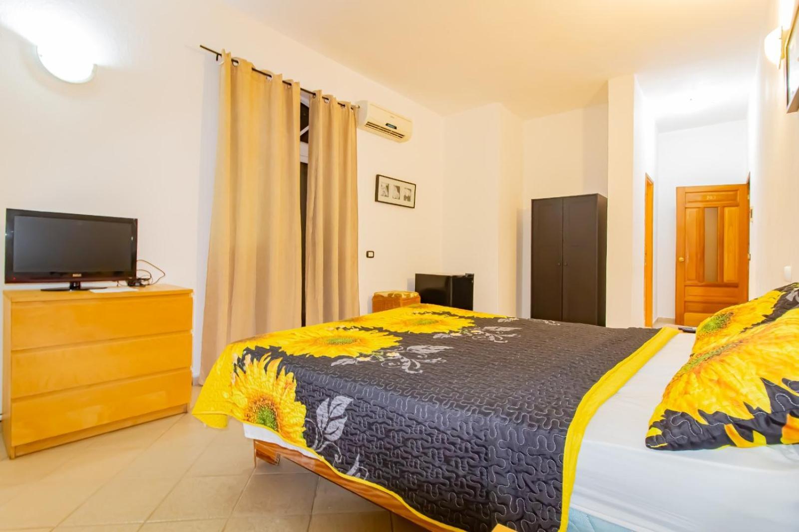 בוקה צ'יקה Hotel Villa Capri מראה חיצוני תמונה