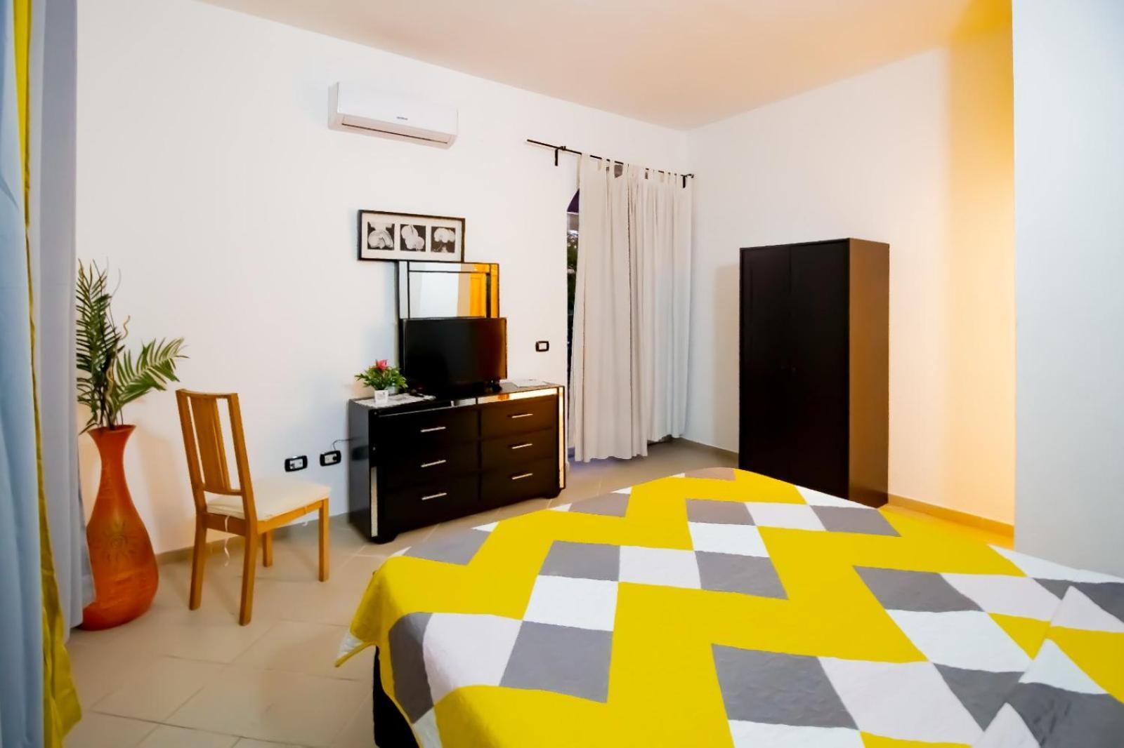 בוקה צ'יקה Hotel Villa Capri מראה חיצוני תמונה
